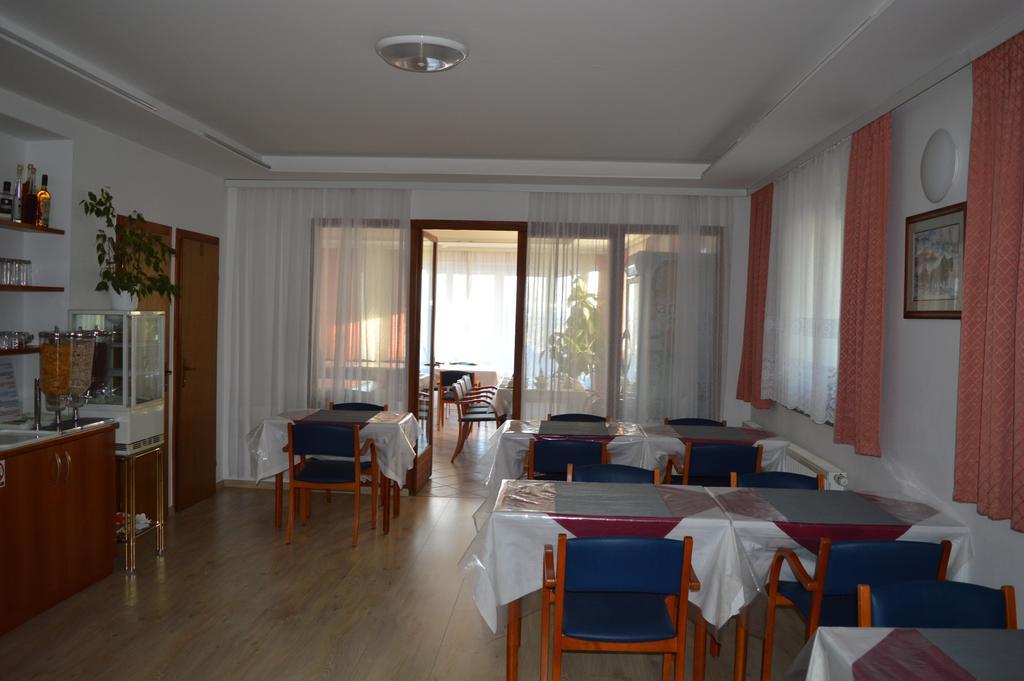 Pansion Antonio Bed & Breakfast Slavonski Brod Exterior photo