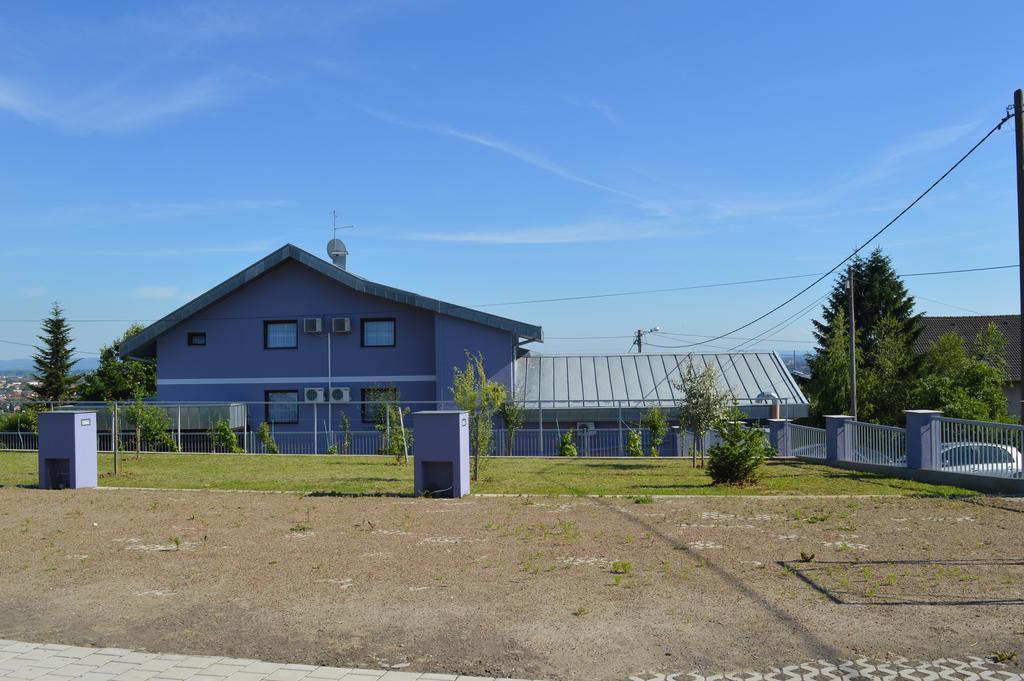Pansion Antonio Bed & Breakfast Slavonski Brod Exterior photo